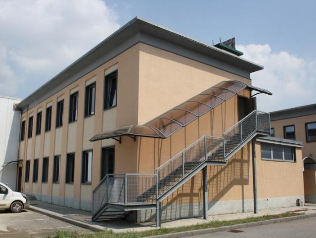 Ufficio in affitto a Caponago, Lombardia