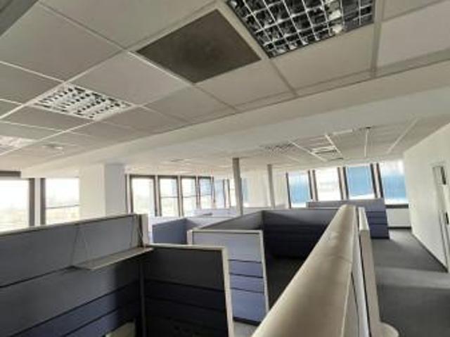 Ufficio in affitto a Agrate Brianza, Lombardia
