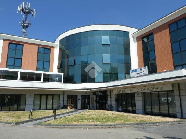 Ufficio in affitto a Unione delle Terre d'Argine, Carpi