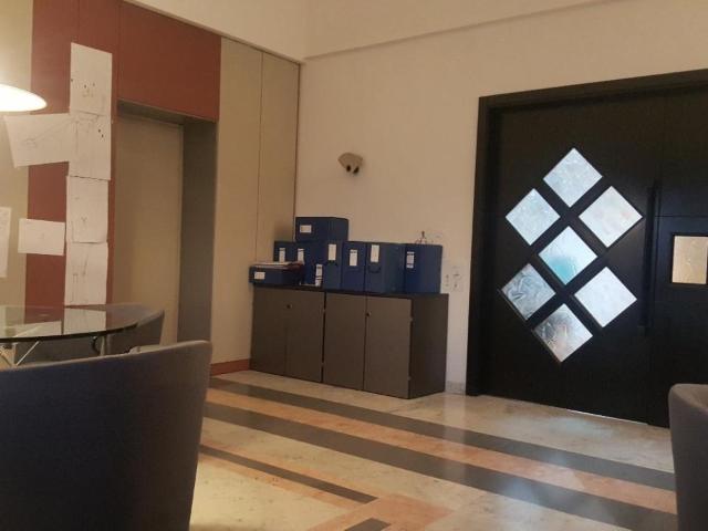 Ufficio in affitto a Carrara, Toscana