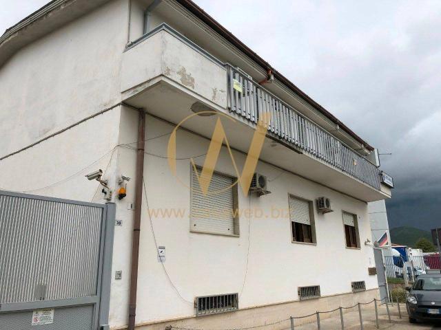 Ufficio in affitto a Casagiove, Campania