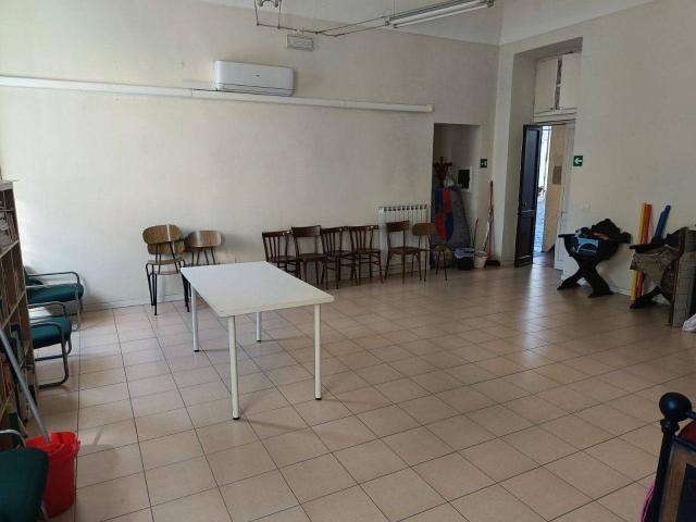 Ufficio in affitto a Oltreponte, Piemonte