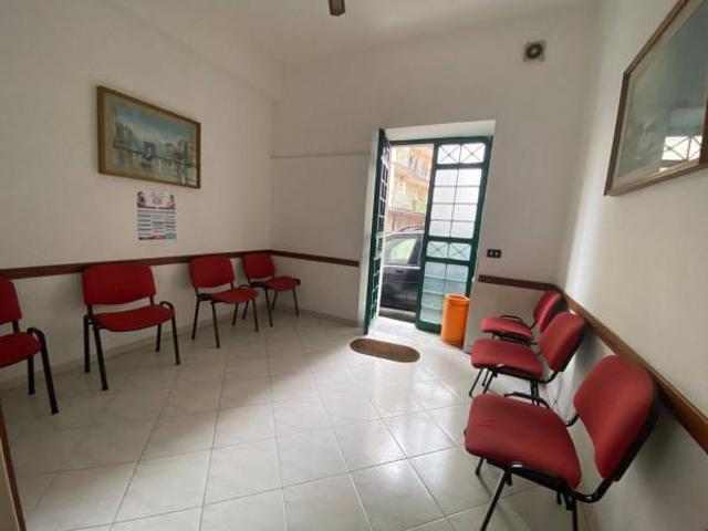 Ufficio in affitto a Casalnuovo Di Napoli, Campania