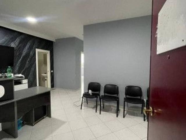 Ufficio in affitto a Casalnuovo Di Napoli, Campania