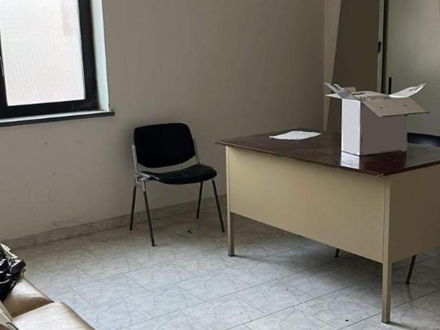 Ufficio in affitto a Casandrino, Campania