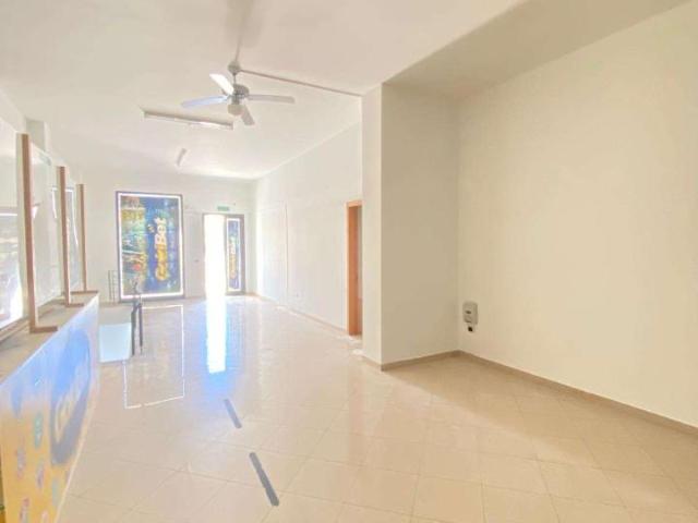 Ufficio in affitto a Casarano, Lecce