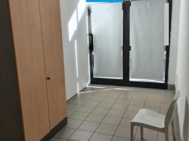Ufficio in affitto a Cascina, Toscana