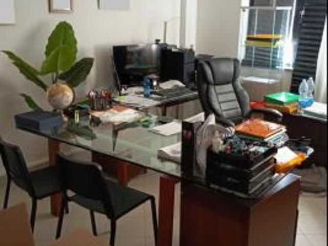 Ufficio in affitto a Cascina, Toscana