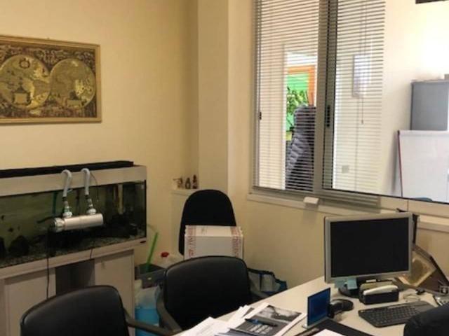 Ufficio in affitto a Cascina, Toscana