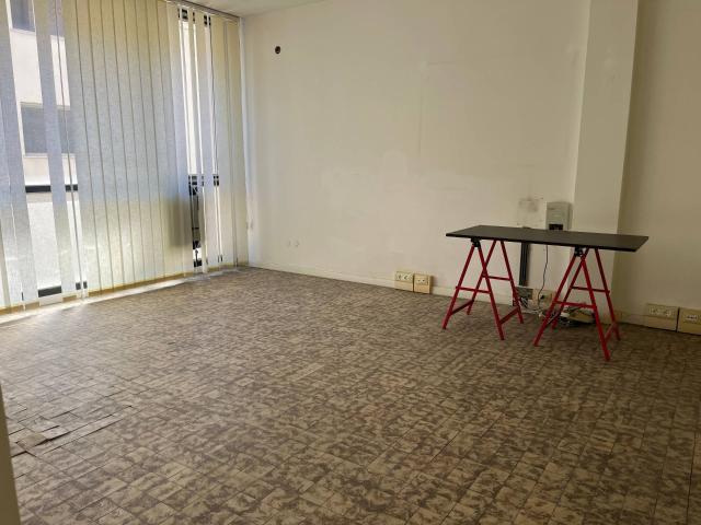 Ufficio in affitto a Cascina, Toscana