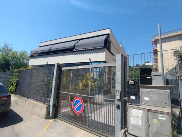 Ufficio in affitto a San Silvestro, Cassino