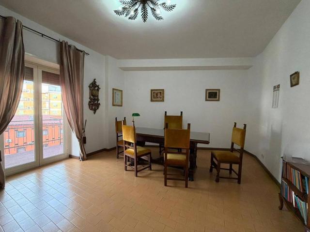 Ufficio in affitto a San Silvestro, Cassino