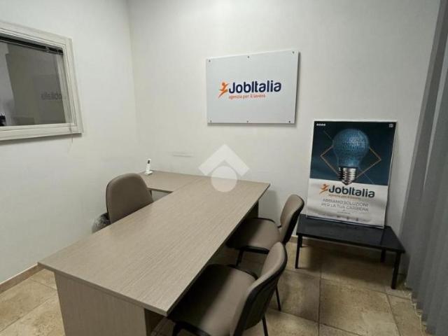 Ufficio in affitto a San Silvestro, Cassino