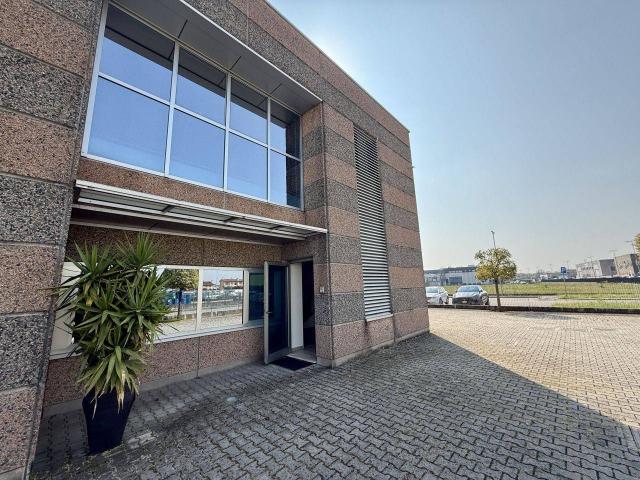 Ufficio in affitto a Castelfranco Veneto, Veneto
