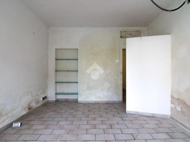 Ufficio in affitto a Castelleone, Lombardia
