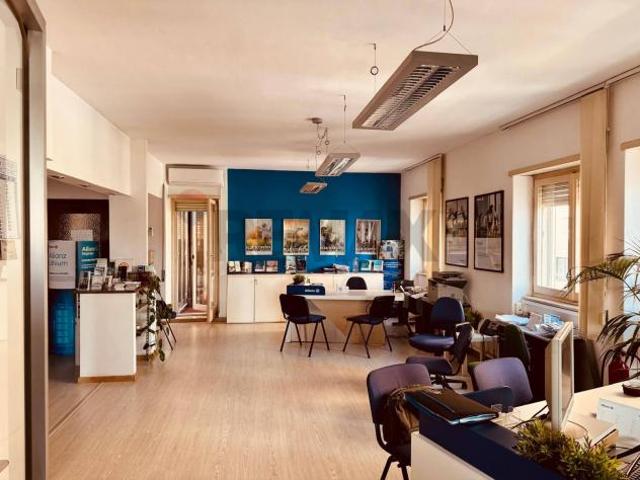 Ufficio in affitto a Picanello-Ognina-Barriera-Canalicchio, Catania