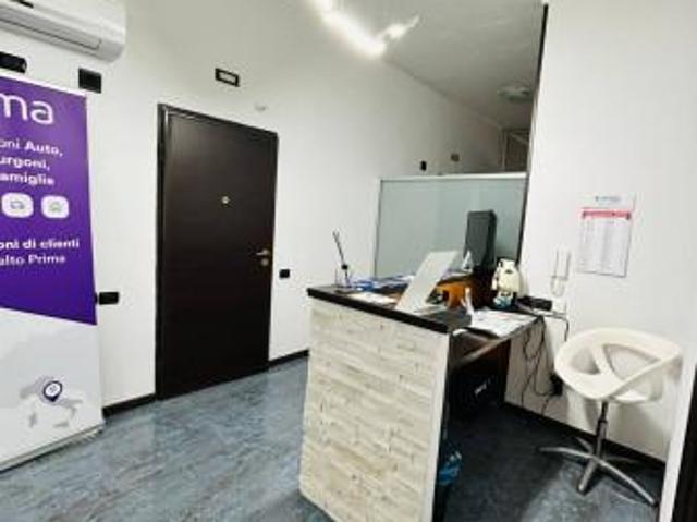 Ufficio in affitto a Siano, Calabria