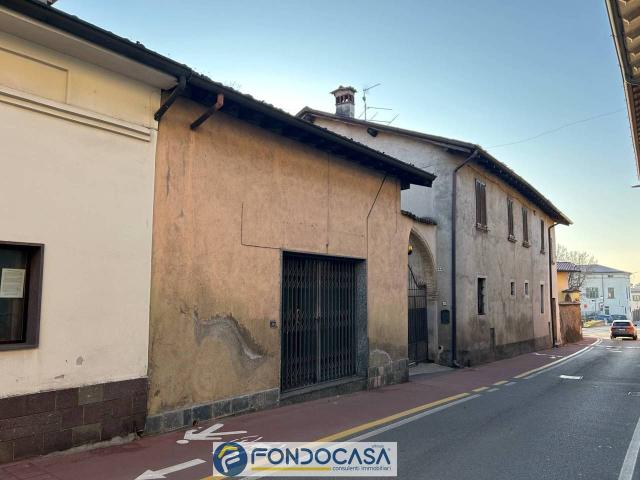 Ufficio in affitto a Cazzago San Martino, Lombardia