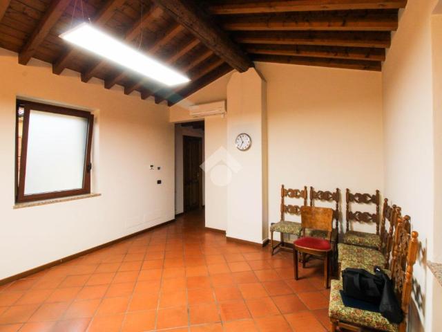Ufficio in affitto a Cazzago San Martino, Lombardia
