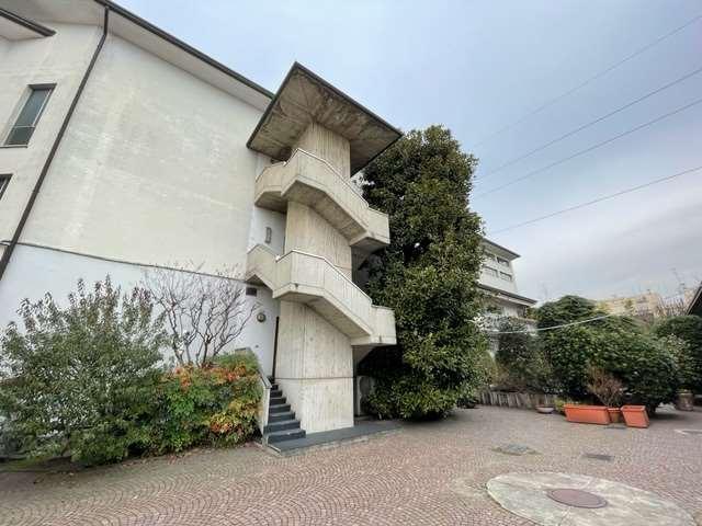 Ufficio in affitto a Cesano Maderno, Lombardia
