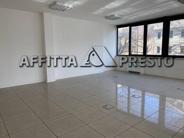 Ufficio in affitto a Unione dei comuni Valle del Savio, Cesenà