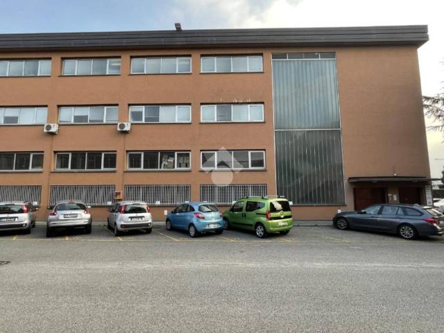 Ufficio in affitto a Zona Omogenea Milano Nord, Cinisello Balsamo