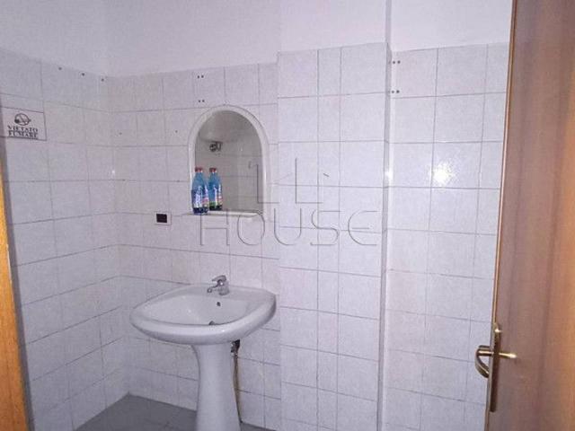 Ufficio in affitto a Riosecco, San Leo Bastia
