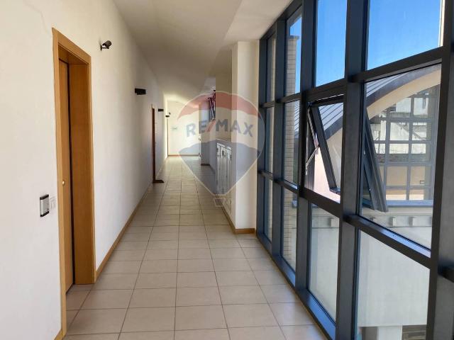 Ufficio in affitto a San Leo Bastia, Umbria