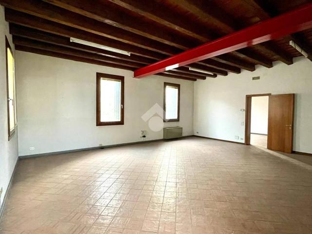Ufficio in affitto a Cittadella, Veneto