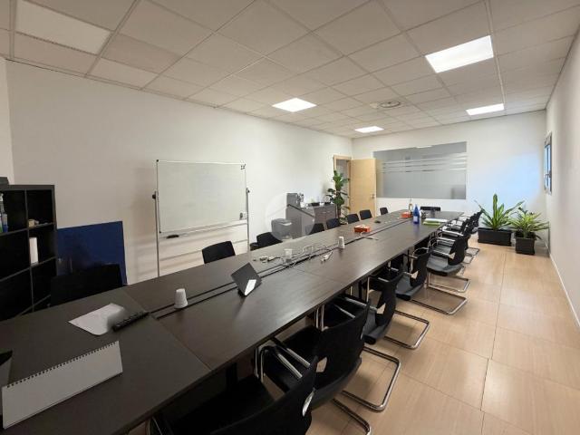 Ufficio in affitto a Coccaglio, Lombardia