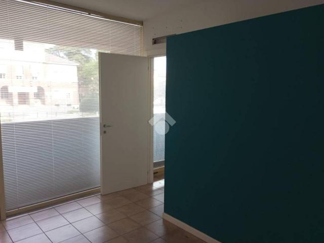 Ufficio in affitto a Collecchio, Reggio Emilia