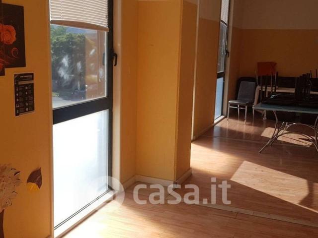 Ufficio in affitto a Collesalvetti, Toscana