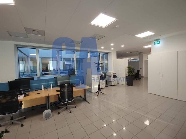 Ufficio in affitto a San Giuliano Monzese, Cologno Monzese