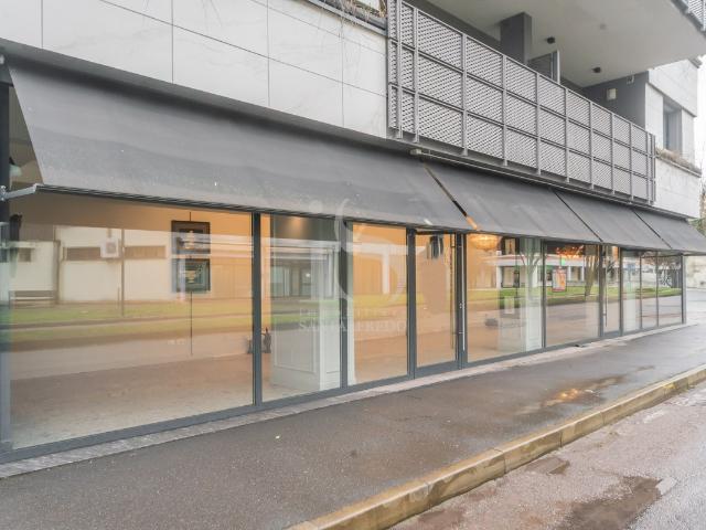 Ufficio in affitto a Concorezzo, Lombardia