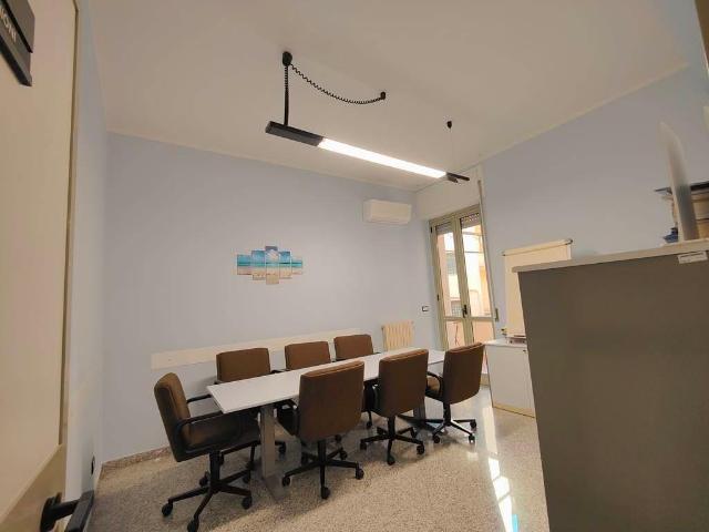 Ufficio in affitto a Popilia, Calabria