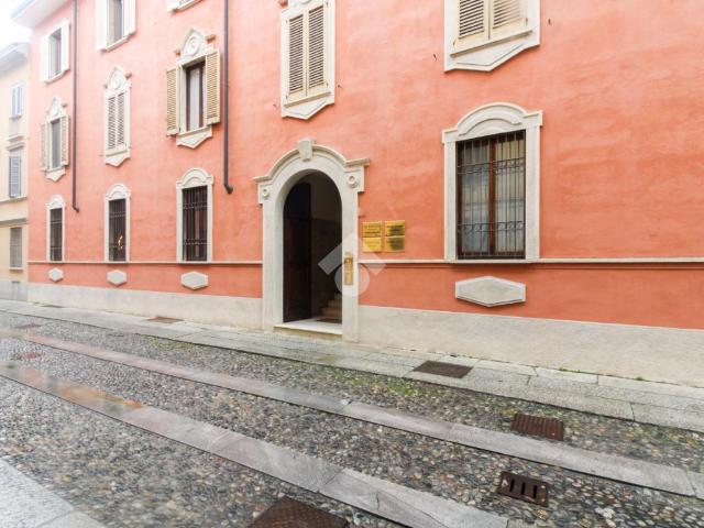 Ufficio in affitto a Centro Storico, Cremona