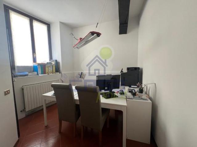 Ufficio in affitto a Centro Storico, Cremona