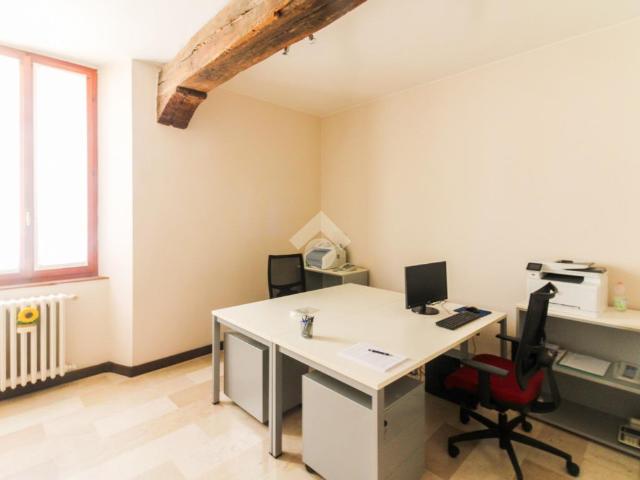 Ufficio in affitto a Centro Storico, Cremona