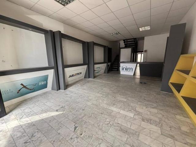 Ufficio in affitto a Piemonte, Cuneo