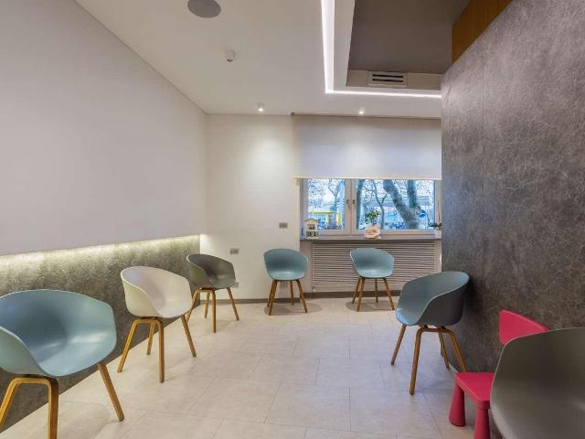 Ufficio in affitto a Basse Sant'Anna - Borgo Nuovo, Piemonte