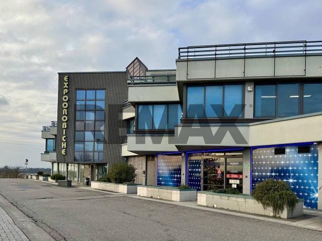 Ufficio in affitto a Curno, Lombardia