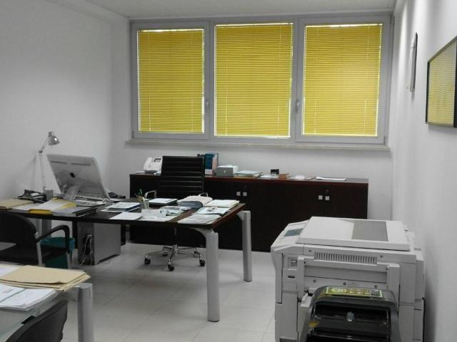 Ufficio in affitto a Unione dei Comuni Circondario dell'Empolese Valdelsa, Empoli