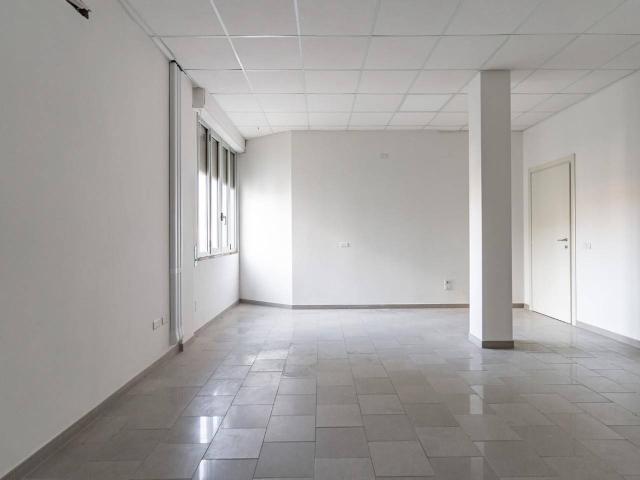 Ufficio in affitto a Unione dei Comuni Circondario dell'Empolese Valdelsa, Empoli