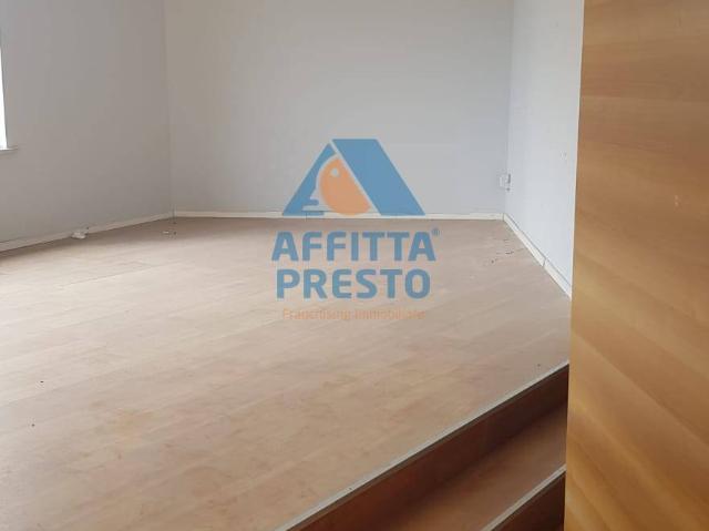 Ufficio in affitto a Unione dei Comuni Circondario dell'Empolese Valdelsa, Empoli