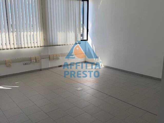 Ufficio in affitto a Empoli, Firenze