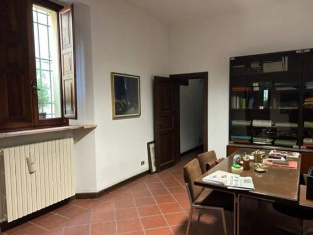 Ufficio in affitto a Quartiere Centro Sud, Faenza