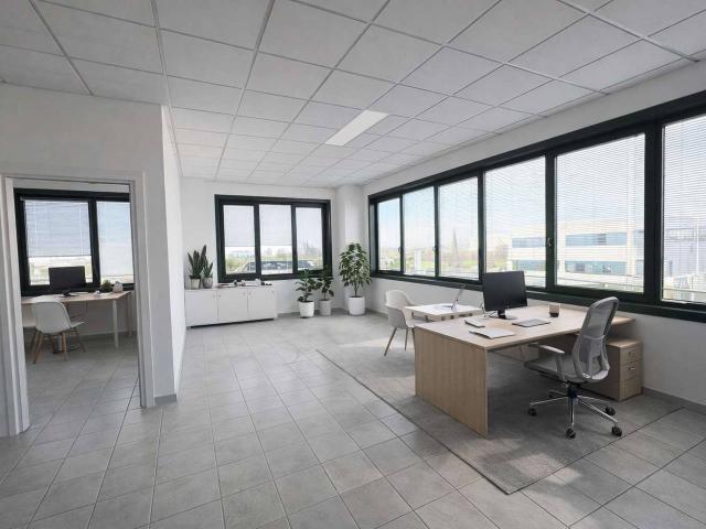 Ufficio in affitto a Marche, Ancona