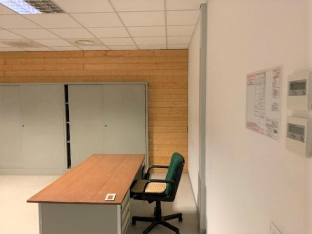 Ufficio in affitto a Ponte Metauro, Marche