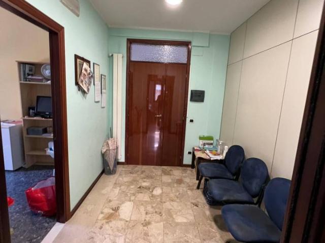 Ufficio in affitto a Sant'Andrea, Marche