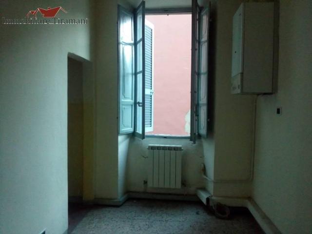 Ufficio in affitto a Fiorenzuola D'arda, Reggio Emilia
